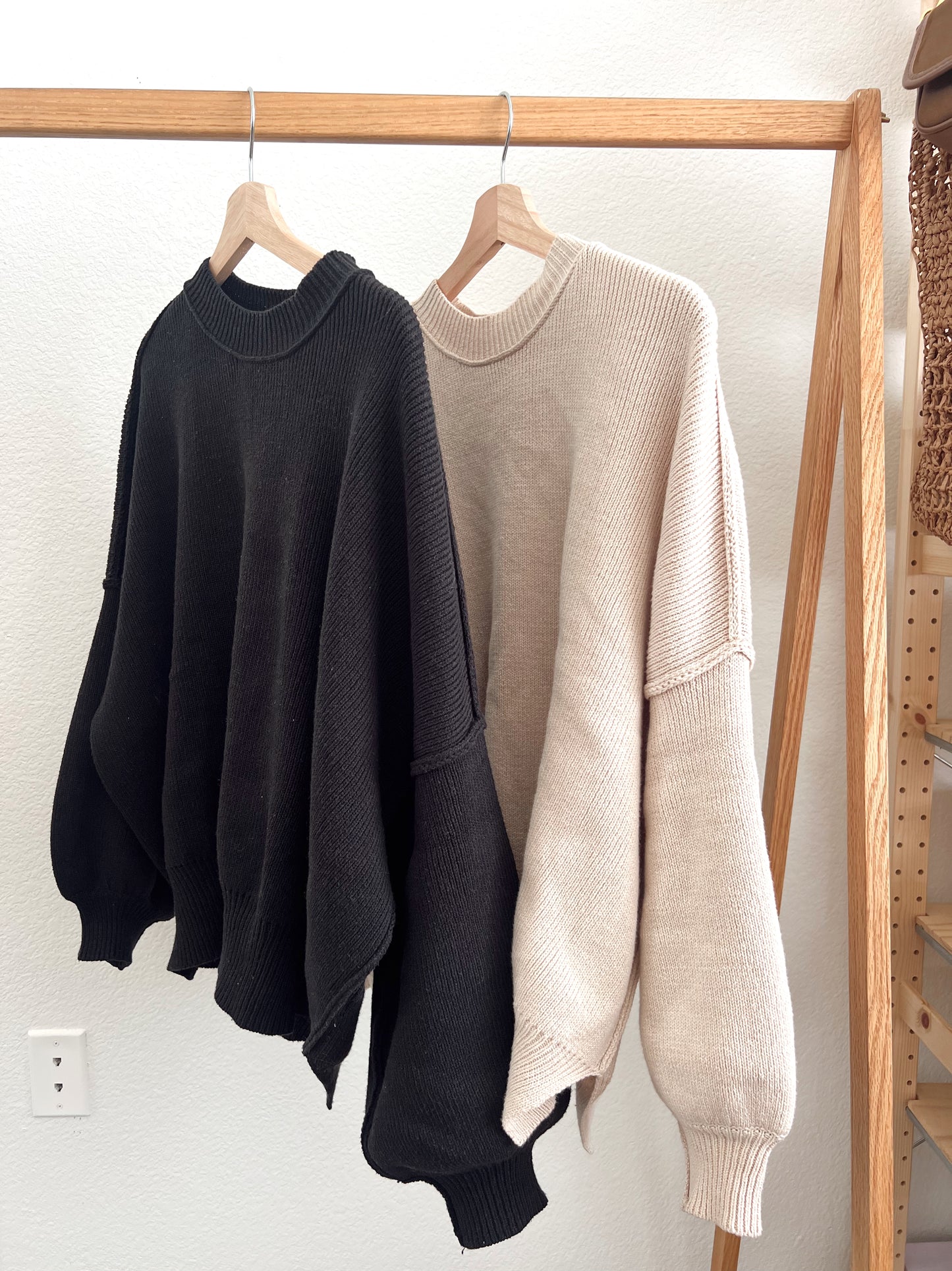 black ecru balloon sleeve oversized sweater