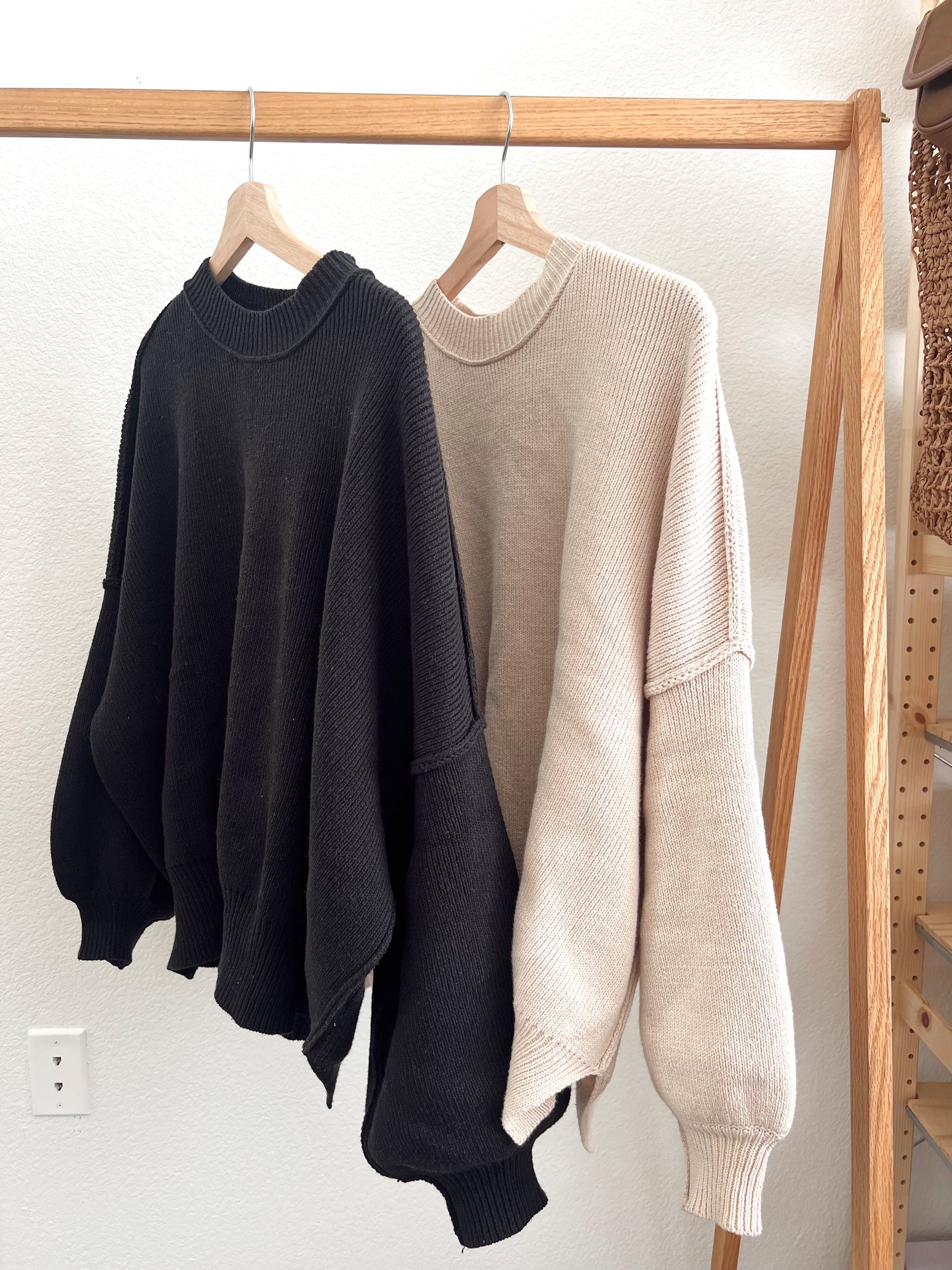black ecru balloon sleeve oversized sweater