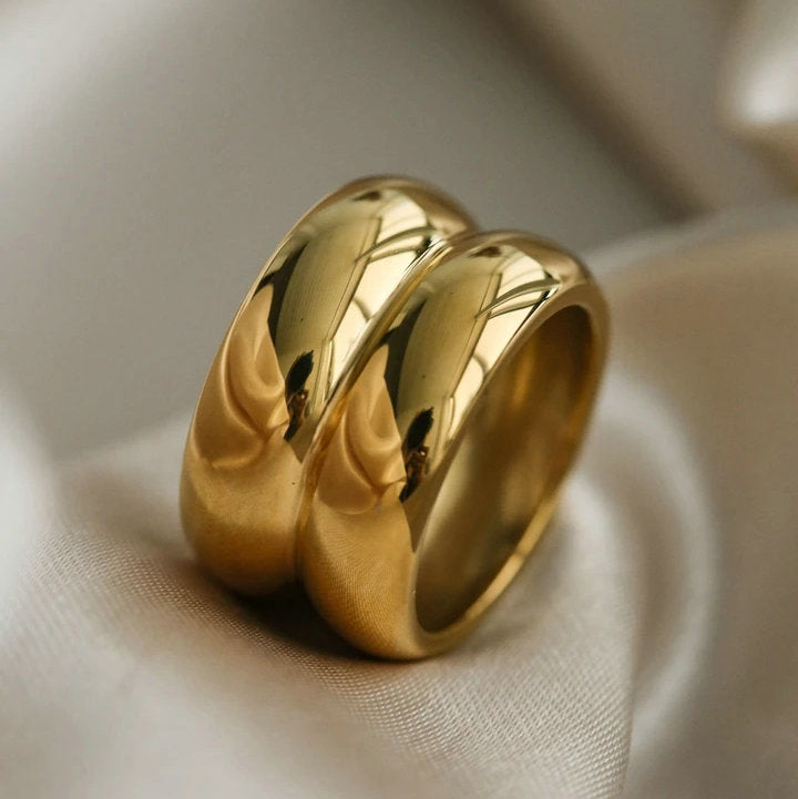 women's gold chunky ring